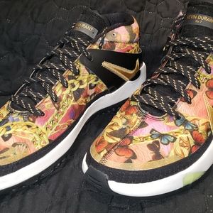 Nike KD 13 Size 8 Hype Washed Coral/Laser Crims